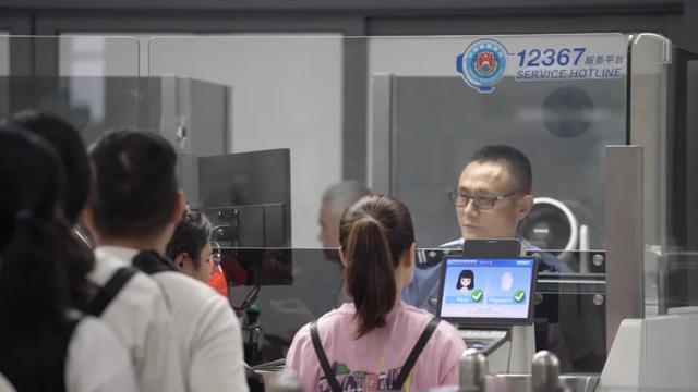 超400万人次出入河口口岸→