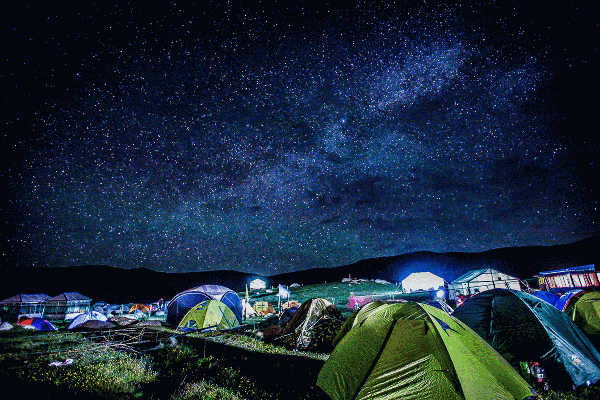 越夜越精彩，本周六晚上来八台山，继续嗨起来！
