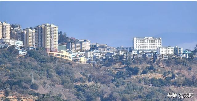 云南藏了个 “暖冬王炸”！20℃暖冬+万亩梯田，居然没多少人去？