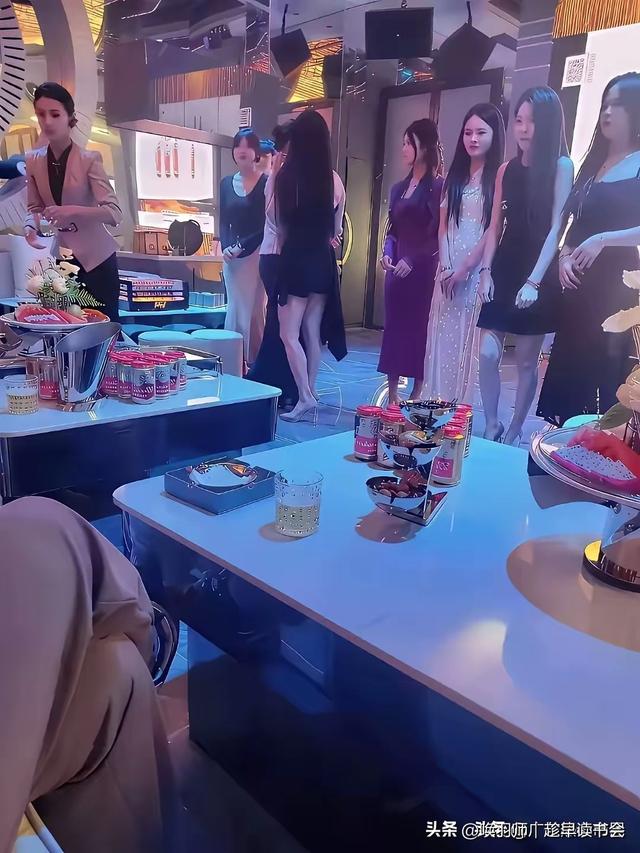 人均消费过万！如今谁还在为KTV买单？老板们直呼“苦不堪言”