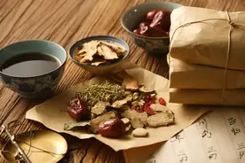 风吹草动小柴胡，发烧头痛葛根汤，记住这两方，应对感冒更轻松！图片