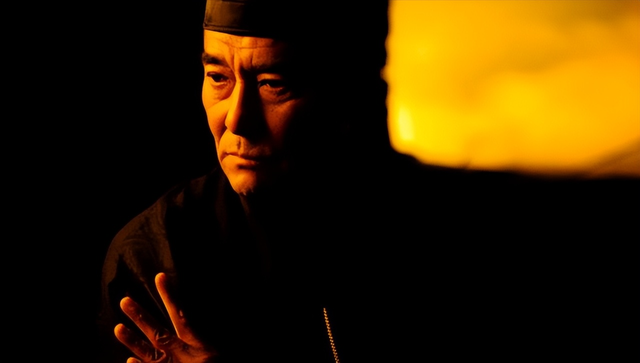 晚清大内高手给许世友表演武功，全场大惊，许世友大喊：看我的！