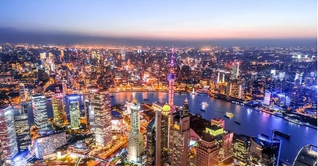 中国真正的国际大都市只有这8座，其他城市不要再争了，差距太大