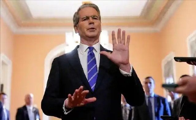 中美会谈结束，特朗普表态，美财长：中国稀土限制，将推迟一年