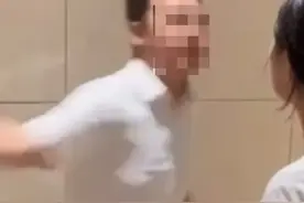 打了全国都能听到的一巴掌男子被处罚了，网友：一巴掌才值500块图片
