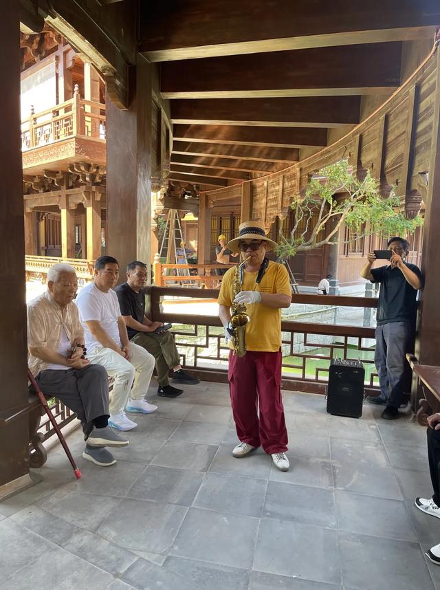 王衍村：溱洧水城游记