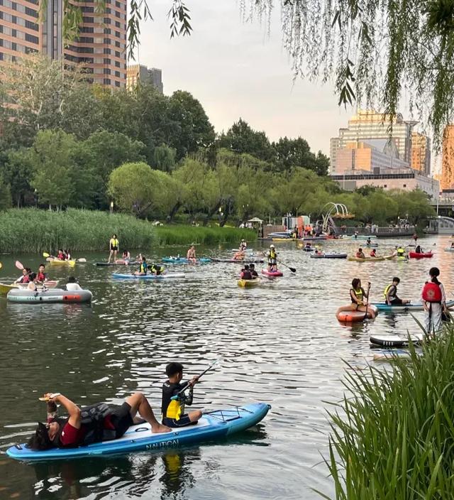 上海的苏州河刚允许“下水”，而亮马河和麓湖早已“名声鹊起”！