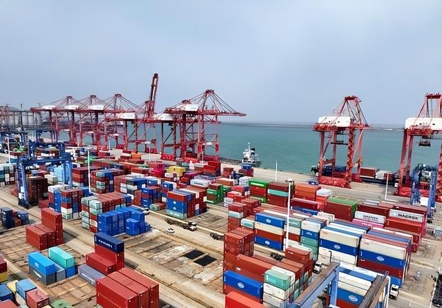 日本天皇亲自出山，对中国的反击正式开始，高市早苗憋出了一妙计