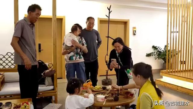 “十四五”文旅高质量收官 千年建水古城奏响发展强音