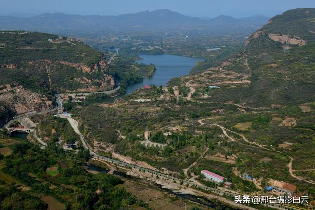 邢台天梯山：秋色美景入画来