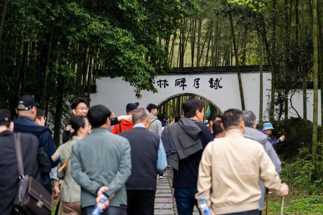 秋色如画人气旺！明月山秋季旅游市场持续升温！