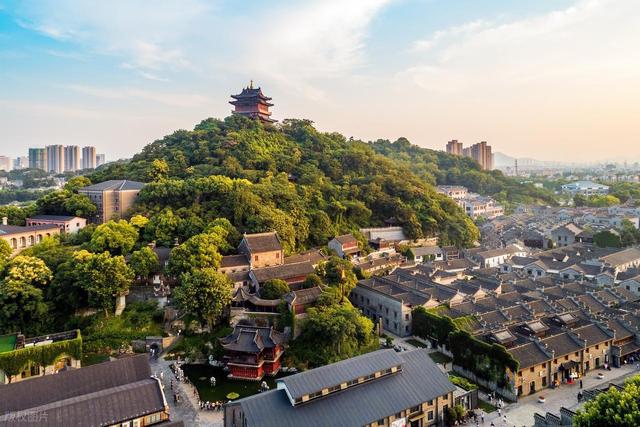 江苏“人口最少”的地级市，常住人口不足350万，不到苏州的14