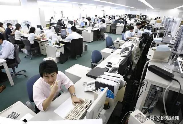 特朗普都躲的雷	，高市早苗偏要踩，中方火速出手，这回火气非常大