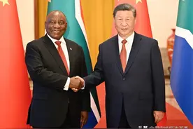 习近平同南非总统拉马福萨会谈图片