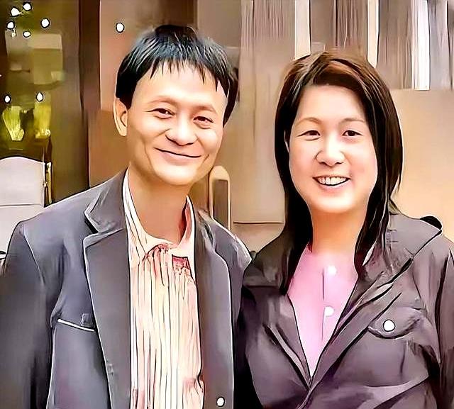 马云马嫂罕见同框！网友狂夸旺夫天花板	，她凭啥成马云底气？