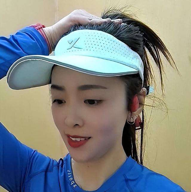 贵州跑圈“女神”李绍艳去世	，年仅30岁，多次在马路上逆行摆拍