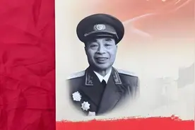 红军夫妻分别25年，丈夫成开国上将，农民妻子：求你3件事图片