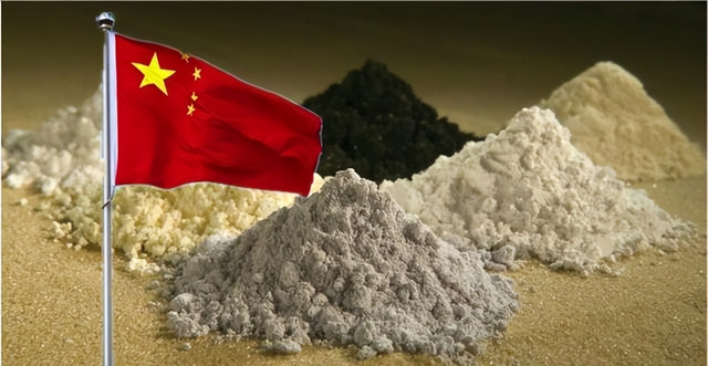 中国又出“新王炸”！美国人傻眼：封锁3年，竟养出个“怪物”？