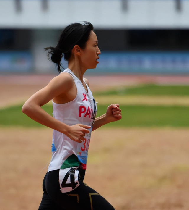 钱再多也没用！35岁最快女护士张水华的现状，给中年女性提了个醒