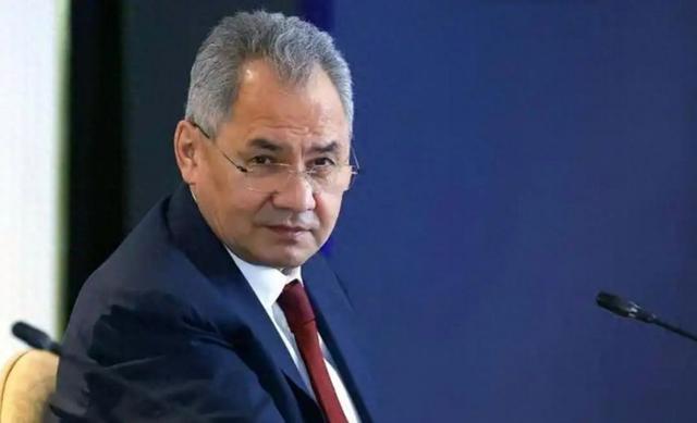 高市早苗闯大祸！敏感时刻，中俄11架战机联手奔向东海	，日本媒体更慌了：特朗普还在保持沉默