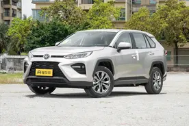 丰田旗下的SUV：13万的威兰达比9万的锋兰达贵4万，贵在哪图片