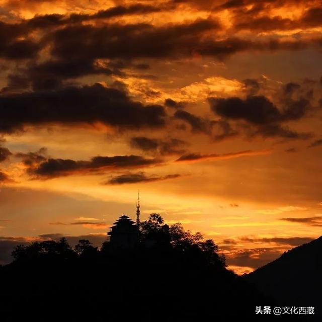 这个中国最后一个通公路的县城！凭什么成为无数人的此生必去？