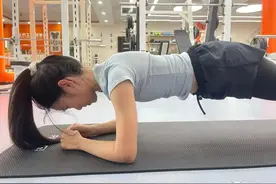 坚持跑步并非天天跑，力量训练也一样，休息是必要的图片