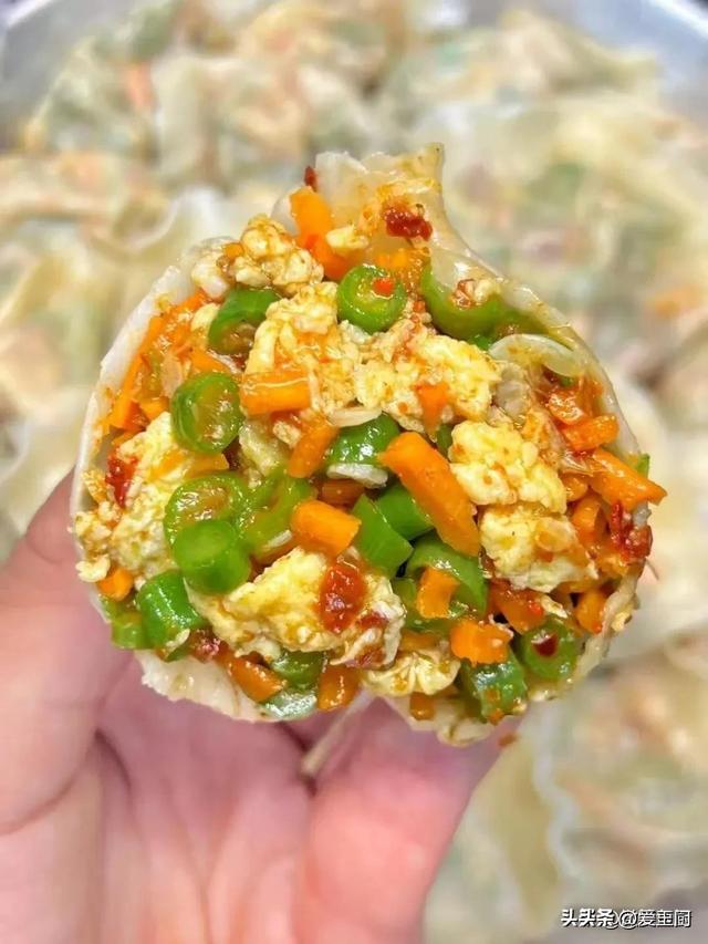 头伏吃饺子！韭菜和芹菜靠边站，3种“福气馅”伏日最鲜，别错过