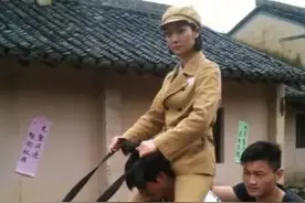 拿千万片酬却用三十多个替身，拍戏只会读123，骑马都骑人脖子！图片