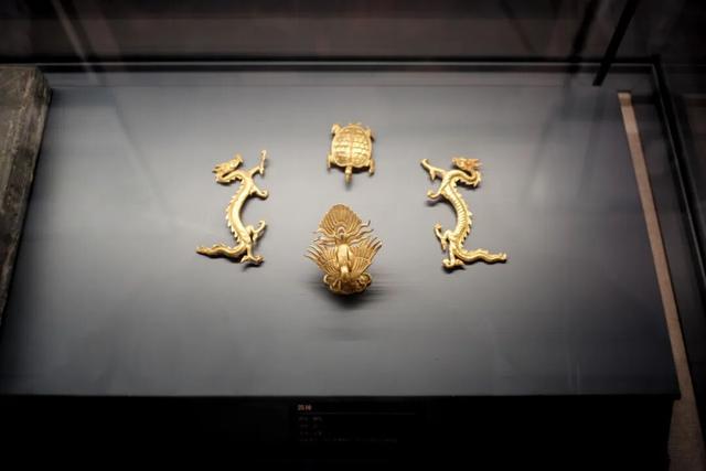 这个“名牌加身”的西南山城，正适合淡季来玩！