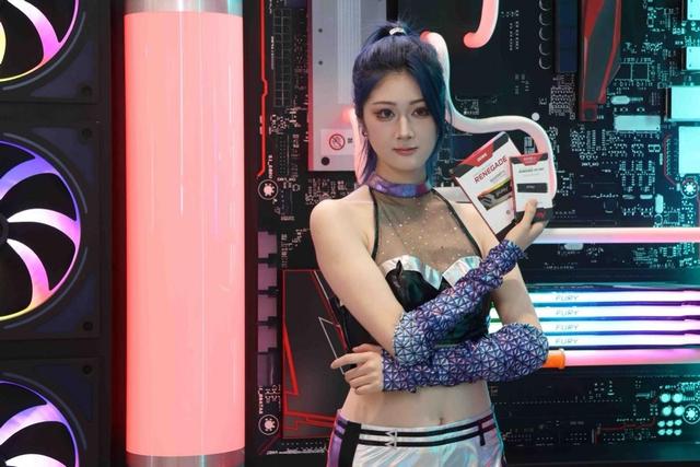 金士顿“唯快不破”地铁双站联动 破圈触达大众