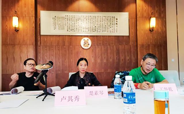 楚楚：在万灵的古香古色中酝酿“武舞大赛”