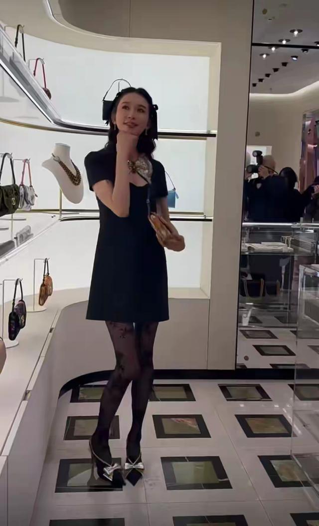 林志玲现身上海，日系风严重，老日本少女装扮让大家不忍直视！