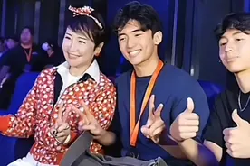 谢霆锋演唱会两儿子的出现，使张柏芝成了最大的赢家！图片