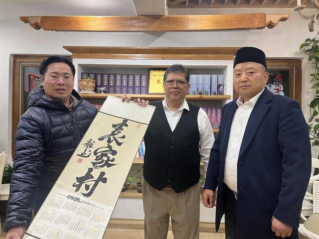 马来西亚国会下议院议长丹斯里佐哈里阿都西安商务文化交流行侧记