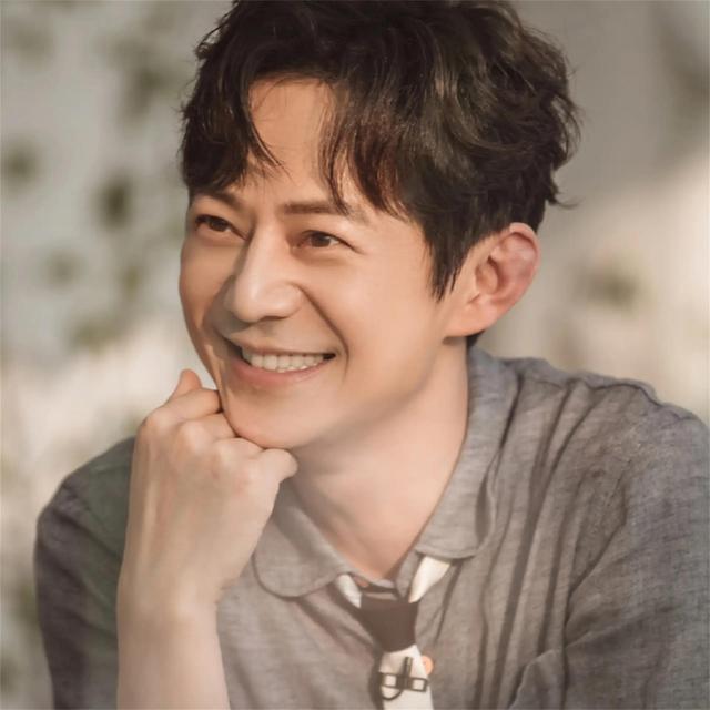 黄磊也没想到，自己辛辛苦苦养大的黄多多，竟给何炅做了“嫁衣”