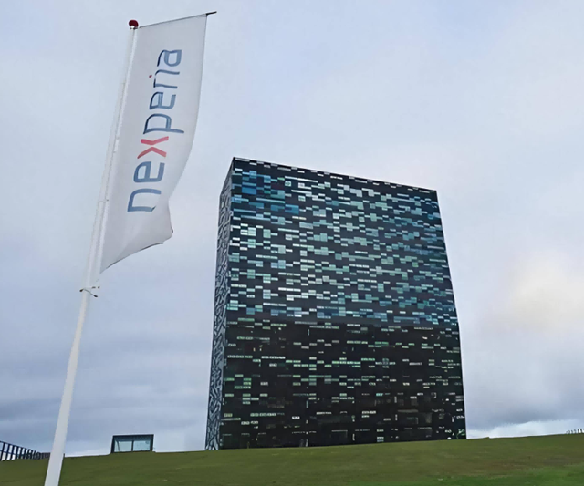 荷兰政府花200亿挽留无效，光刻机巨头ASML为何执意从老家搬走？