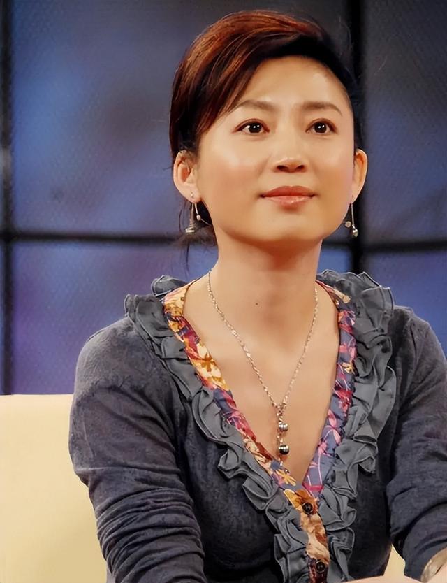 善恶终有报，57岁央视女主持王小丫，原来早已经走上另一条大路