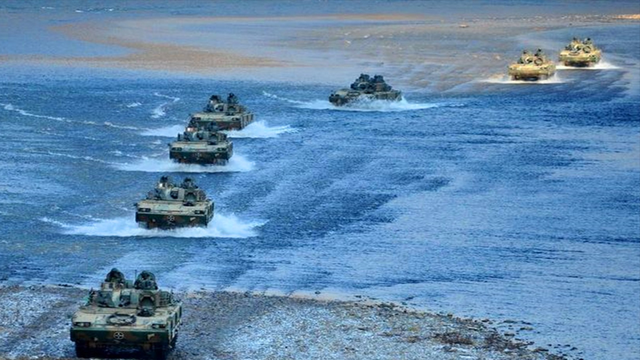 日本疯狂加码进攻	，西南诸岛成前沿堡垒，军国主义回潮信号拉满