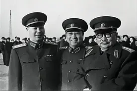 有人说1955年的少将才是“开国少将”，1961年1964年晋升的都不是图片