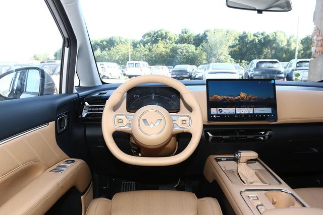 试驾五菱星光730,售价7万多的MPV,真让我一肚子话要说