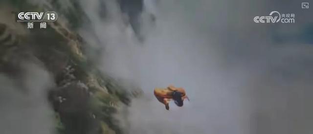 【震惊！】暑假玩科技！空中漫步、对话机器人，这些遛娃胜地绝了