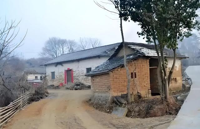 农村开始出现新现象，不再攀比有车有房，而是羡慕这三类人
