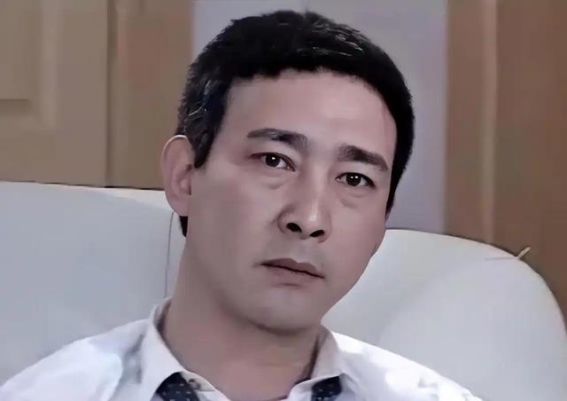 大家熟悉的他早已逝世，一天吃几十片止痛药，去世半年公众才知道