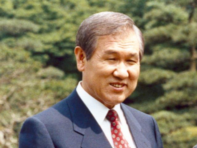 9.3阅兵在即，中方突然派人祭奠韩国前总统，李在明的反应很强烈