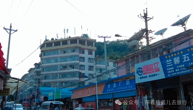 大山中破旧的三线厂，曾是贵州最大水泥厂，居然藏着一条时空隧道