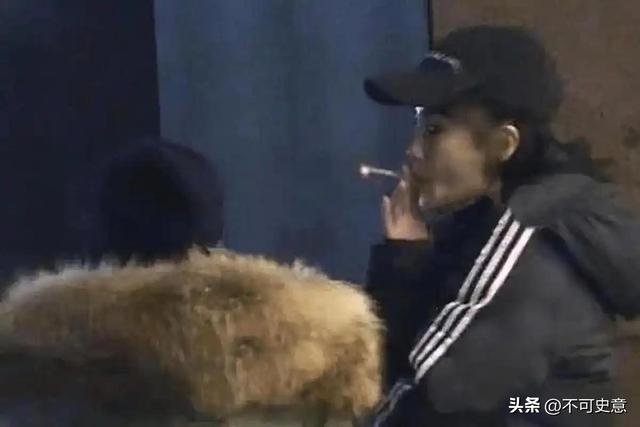 外表是仙女，私下里却抽烟成瘾的9位女明星，刘亦菲最令人意外！