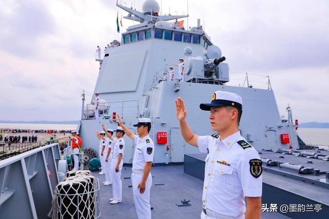 首次访华就不尊重我国？中国当场撤走仪仗队：摆正态度再来吧！