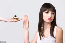 面对美女的诱惑，你能否抵抗成功?图片