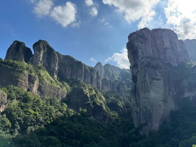 徒步三山五岳：浙江雁荡山！